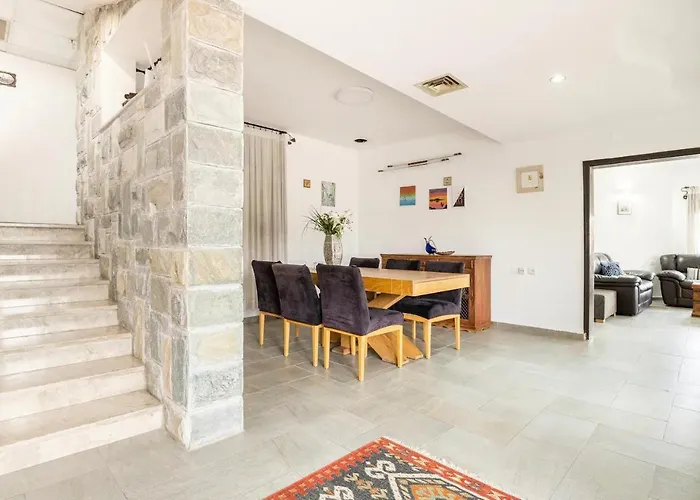 Al-Razi Residency