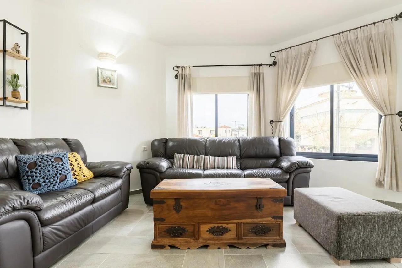 Al-razi Residency Apartment Dāliyat el Karmil